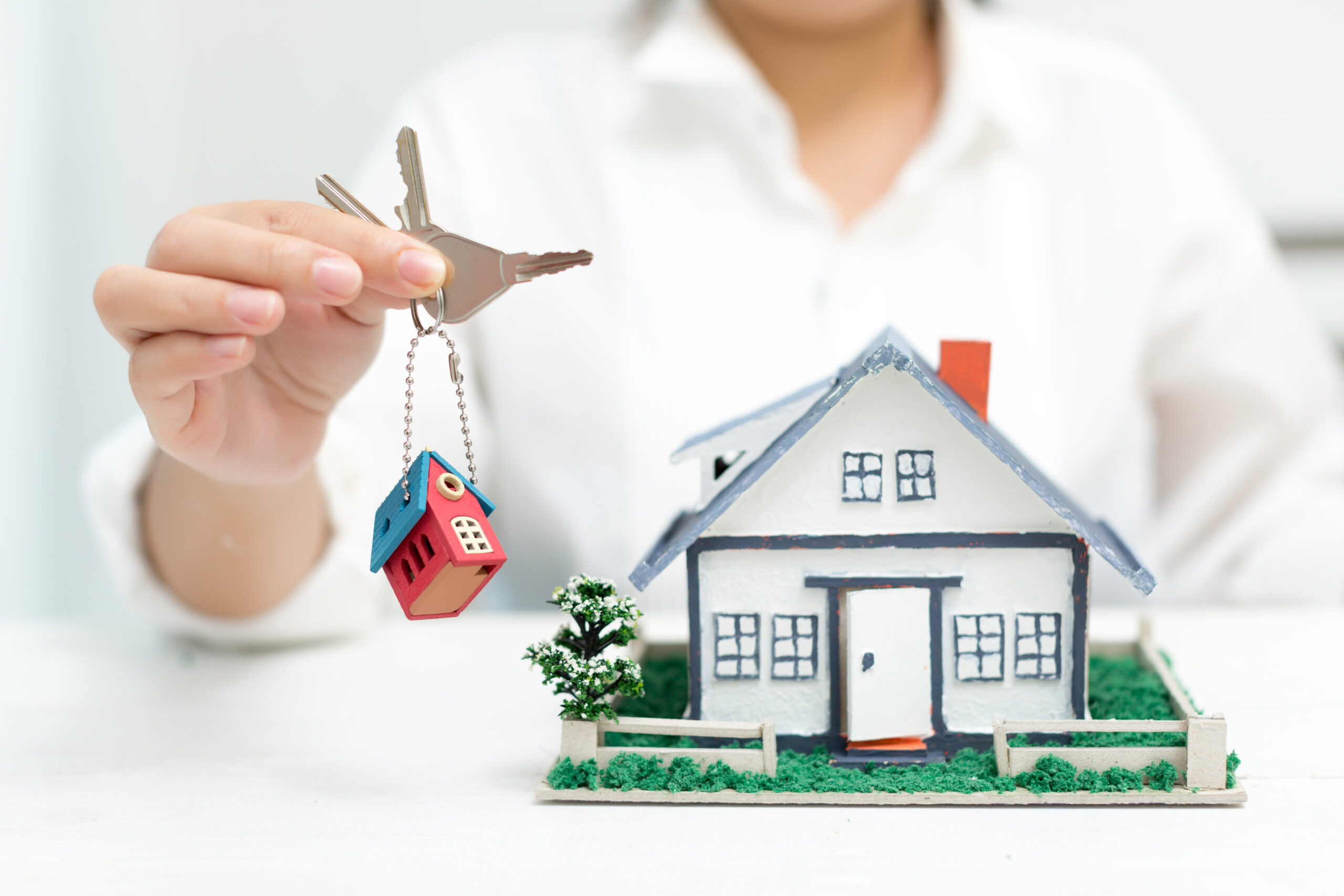 The benefits and drawbacks of renting vs buying